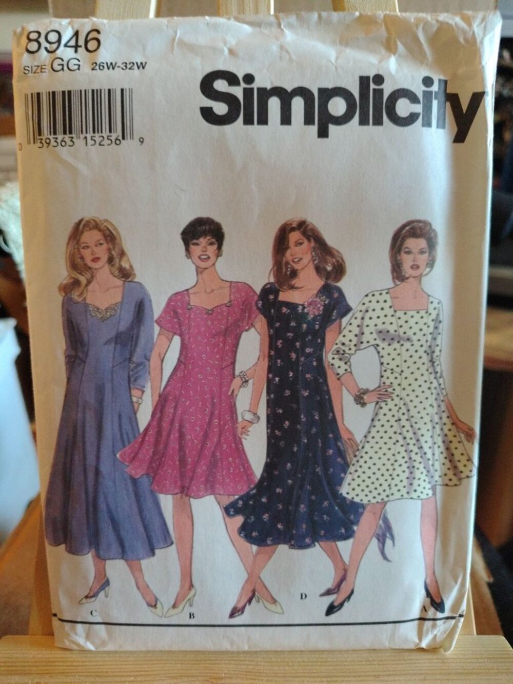 Simplicity Sewing Pattern 8946 Misses Dresses GG 26W-32W FF